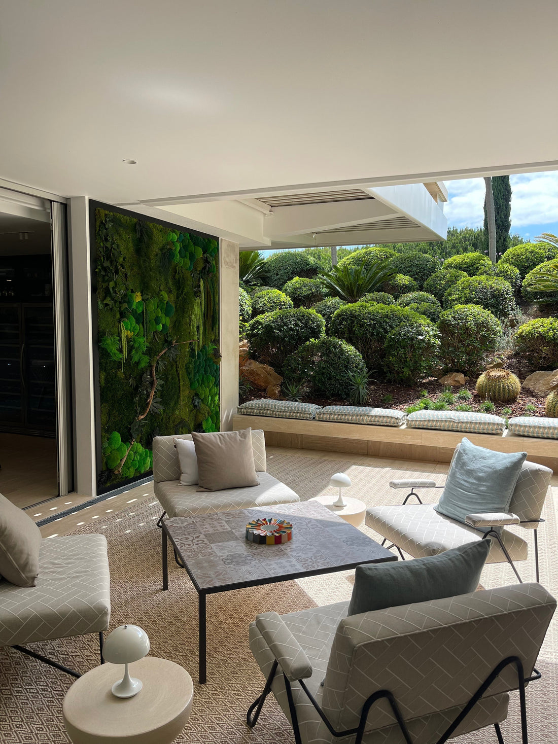Moldura com musgo e plantas preservadas 2.55x2.19m | Cliente Particular Algarve