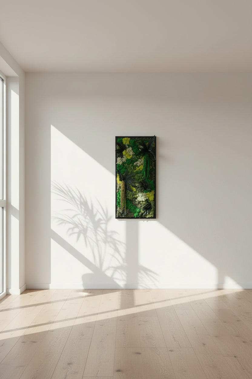 Moldura preta com musgo preservado verde